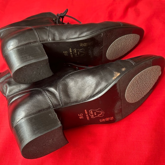 Vintage Poppies Women's Leather Boots - Picture 5 of 9